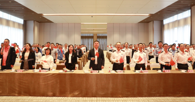 用音符谱写初心 用歌声唱响使命--音乐思政课走进星空游戏科技